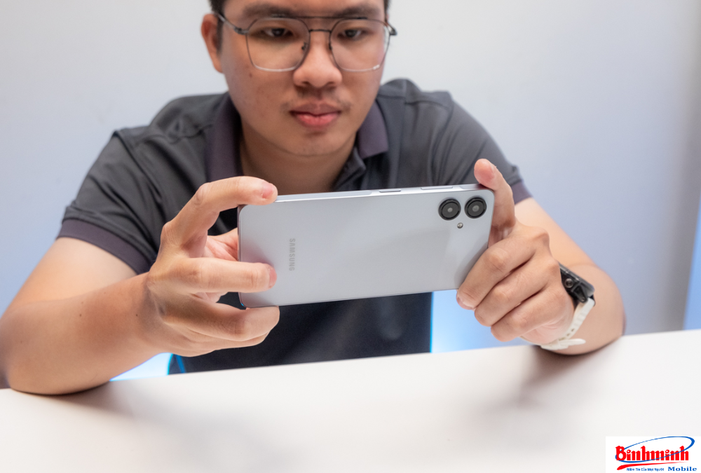 Đánh giá chi tiết Samsung Galaxy A06