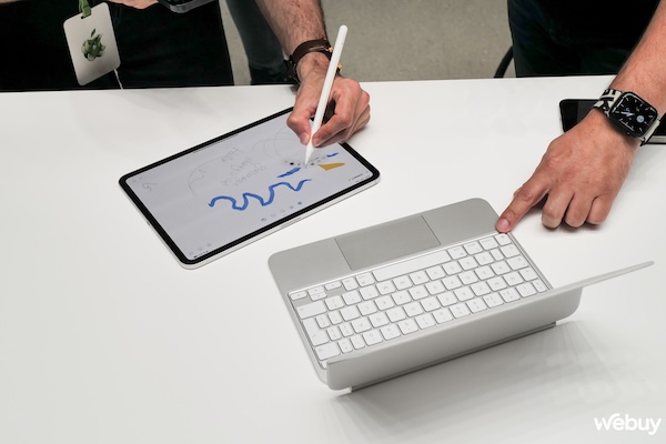 Hỗ trợ Apple Pencil Pro và Magic Keyboard